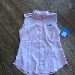 Columbia women’s PFG shirt. NWT